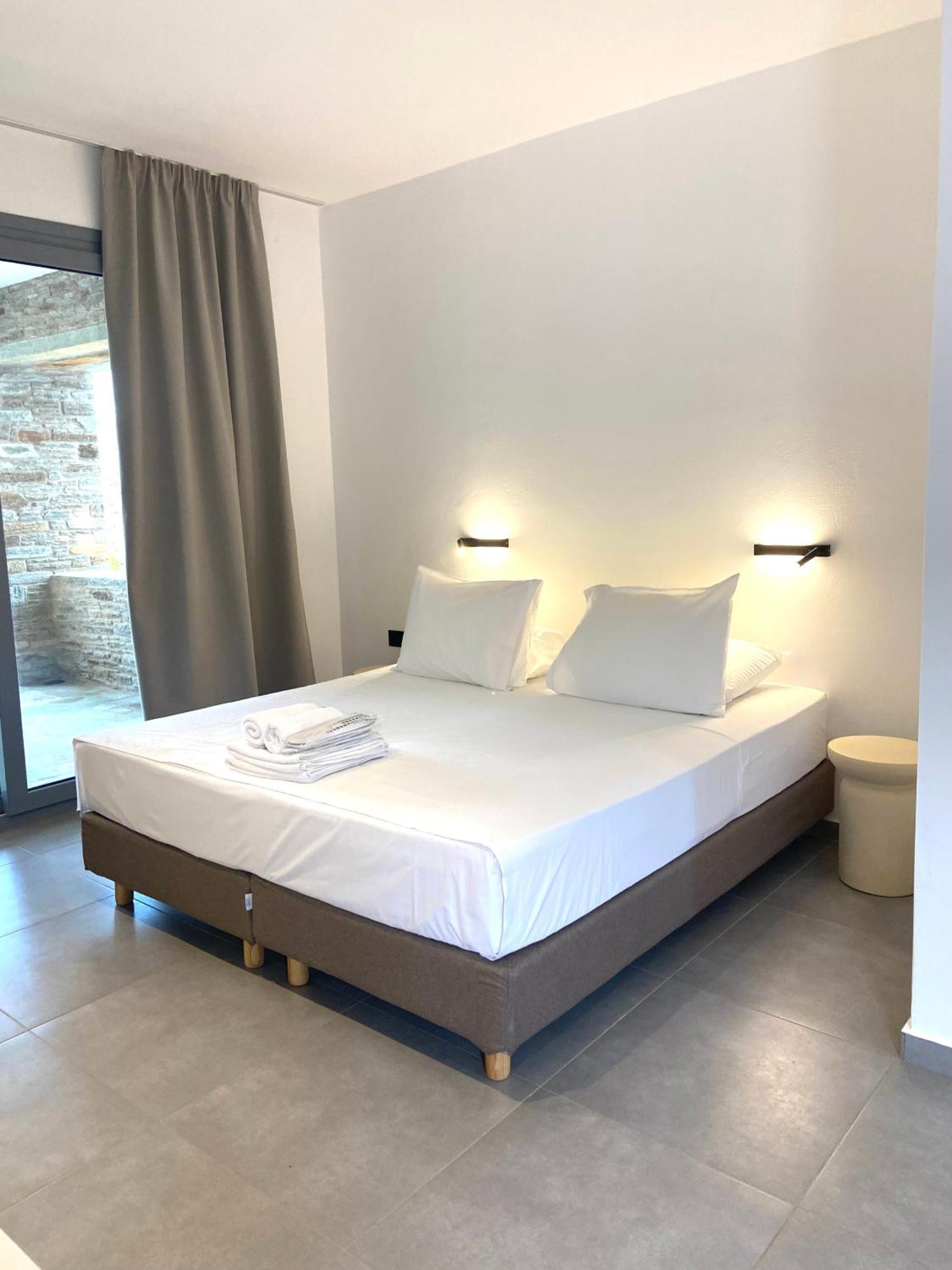 Spanos Apartments Áyios Pétros Eksteriør bilde