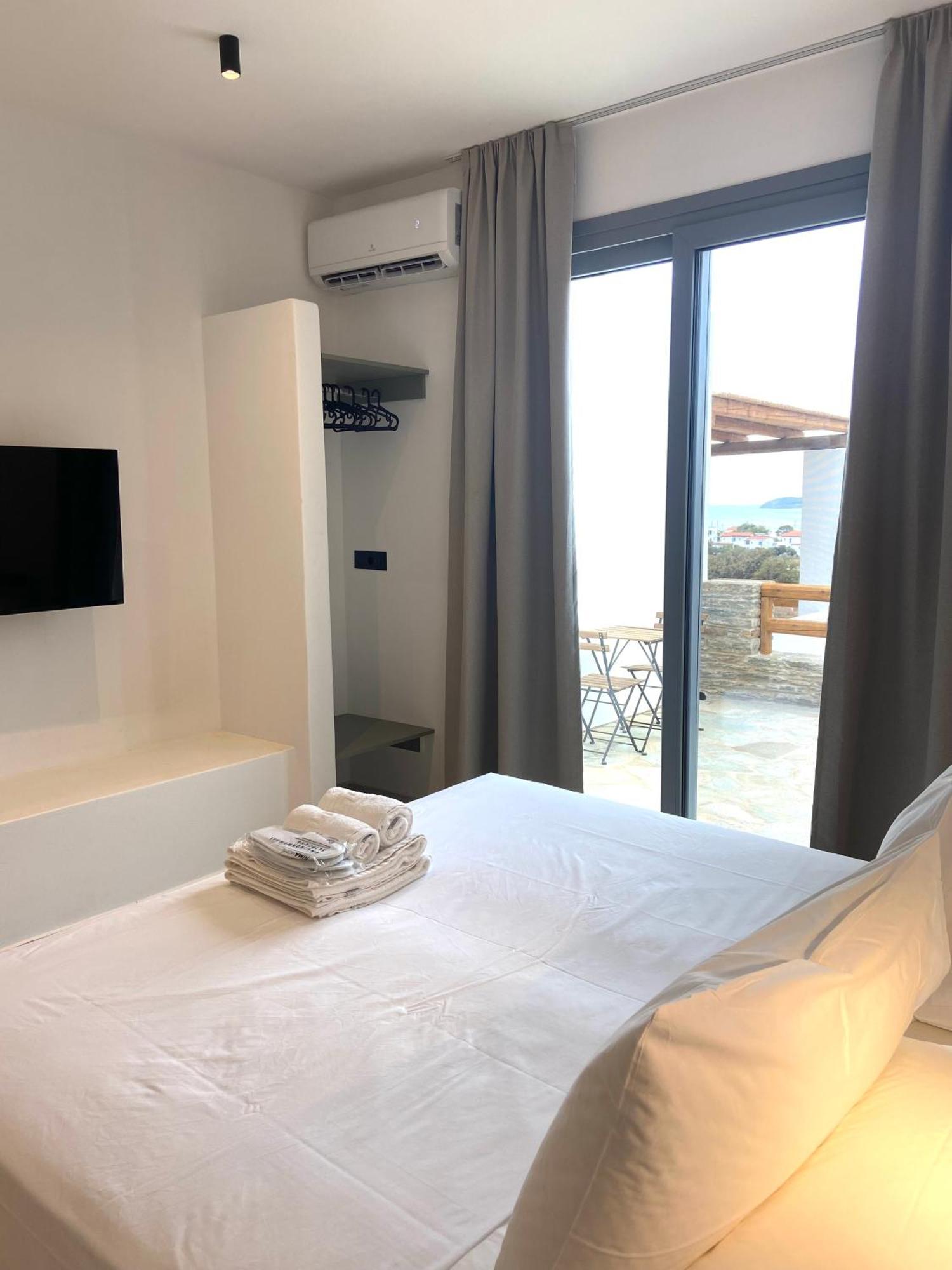 Spanos Apartments Áyios Pétros Eksteriør bilde